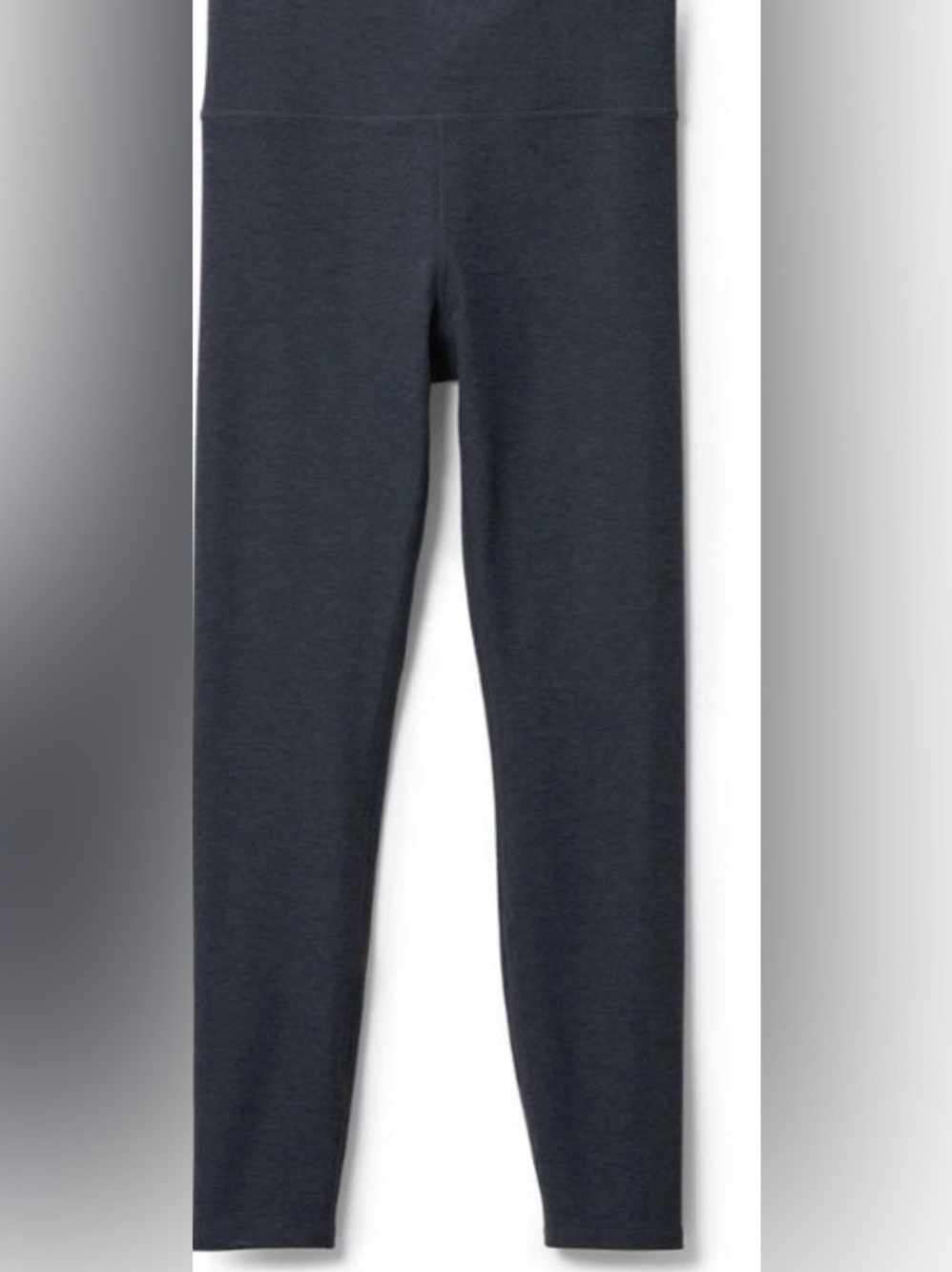 Vuori Clean Elevation Leggings in Midnight Heather- new condition - Picture 2 of 7